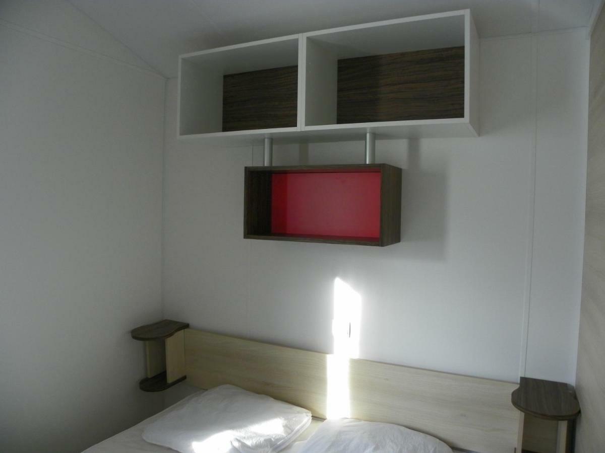 Camping Paradis Le Rocher De La Granelle 勒布奎 外观 照片